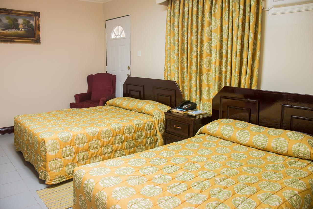 Regency Suites Hotel ジョージタウン エクステリア 写真