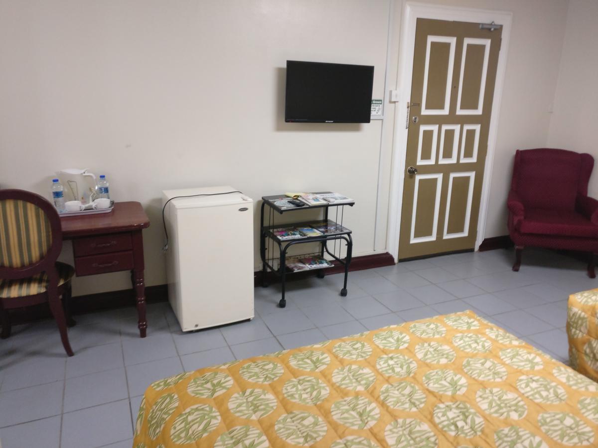 Regency Suites Hotel ジョージタウン エクステリア 写真